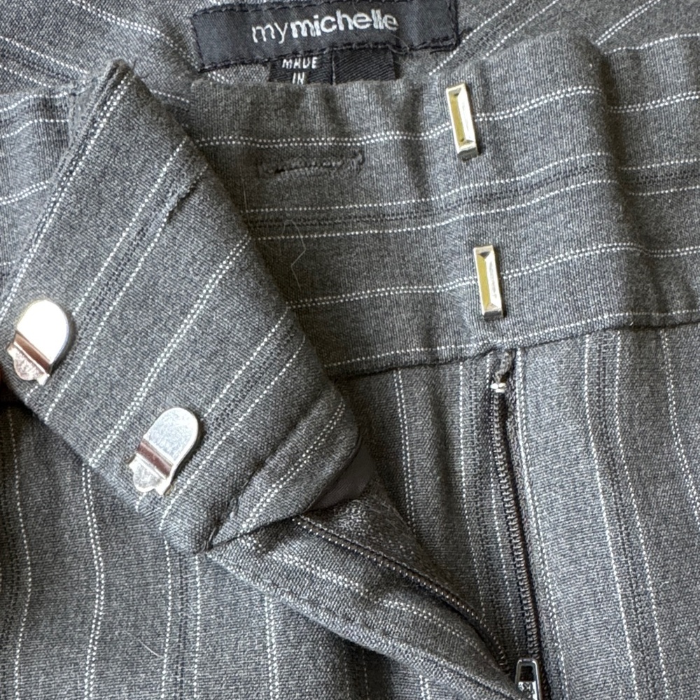My Michelle Size 9 Pinstripe Dress Pants Gray Workwear Trouser Chic Office - Picture 3 of 10